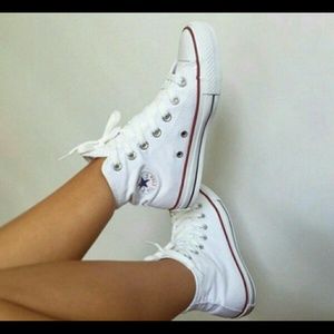 White converse hightops
