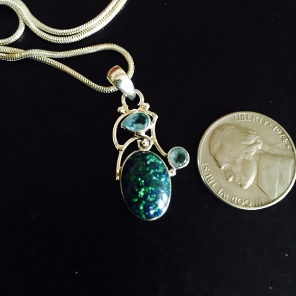 Italy .925 chain&pendant W/green fire opal SALENOW