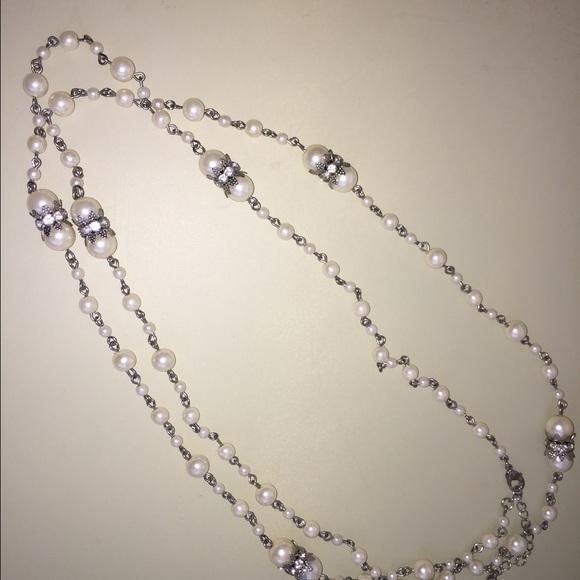 Pearl Necklace - Picture 1 of 1
