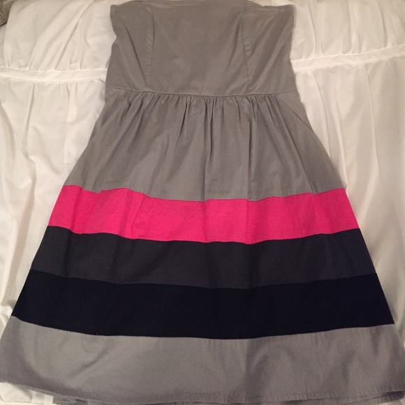 Casual color block strapless dress