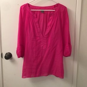 Clean and casual... hot pink v-neck tunic