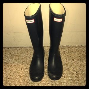 Size 7 Dark Green Hunter Rainboots