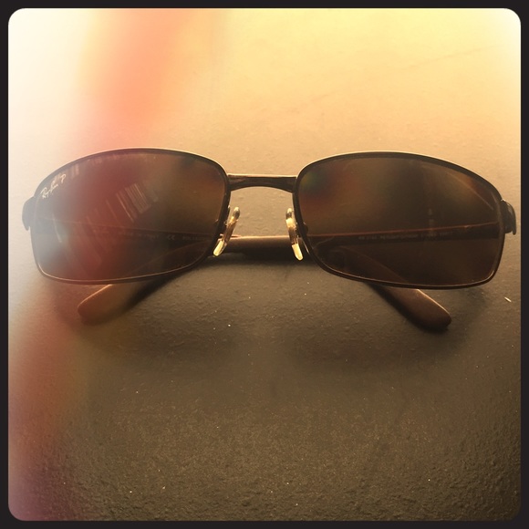Authentic polarized Ray-Ban sunglasses