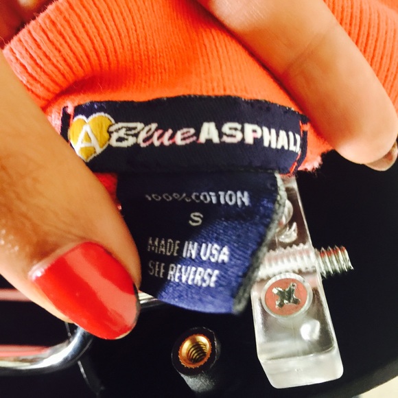 Sleeveless Coral Shirt - Picture 3 of 4