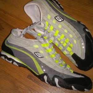 Skechers tennis shoes