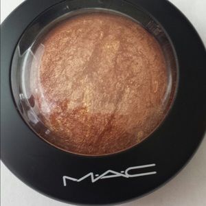 MAC Gold Deposit