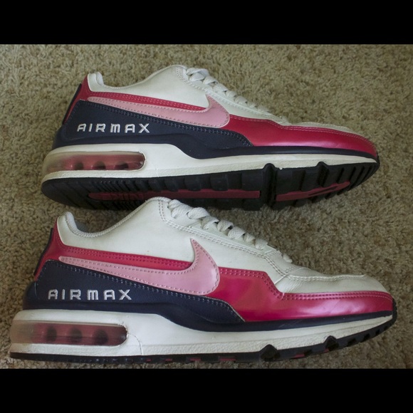 Pink & Navy Nike air max