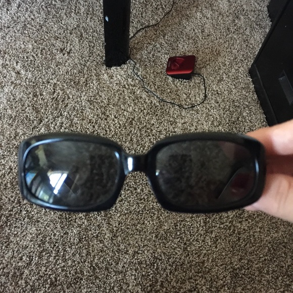 REDUCED!! Vera Bradley Prescription Sunglasses - Picture 3 of 3