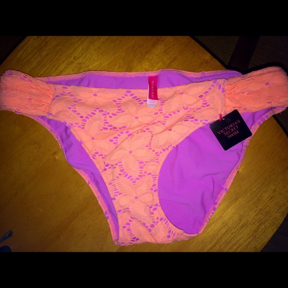 Victoria secret swimsuit bottoms!