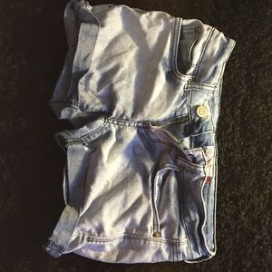 Shorts size 3