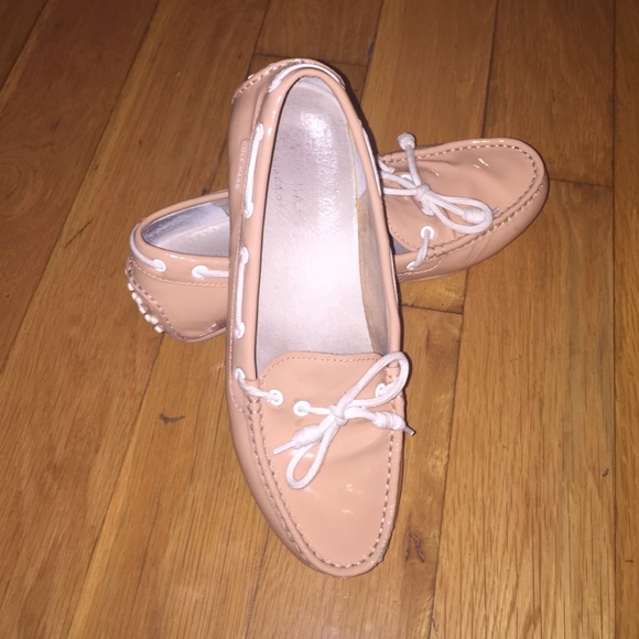 5.5 Cole Haan patent leather weekender
