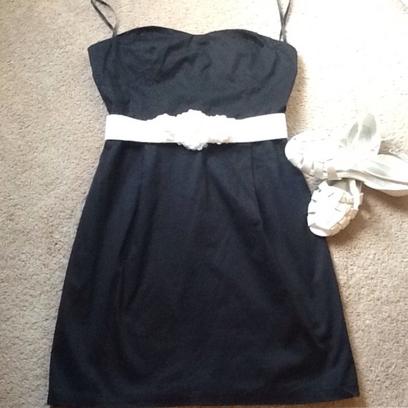 H&M black strapless dress. Size 14 excellent! - Picture 1 of 4