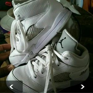 Retro Jordan 5's size 9c