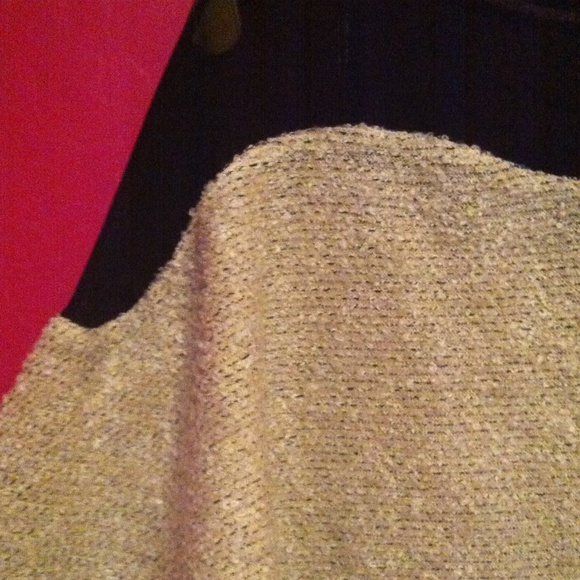 🎉HP🎉 Tahari Ivory/Black Top - Picture 2 of 4