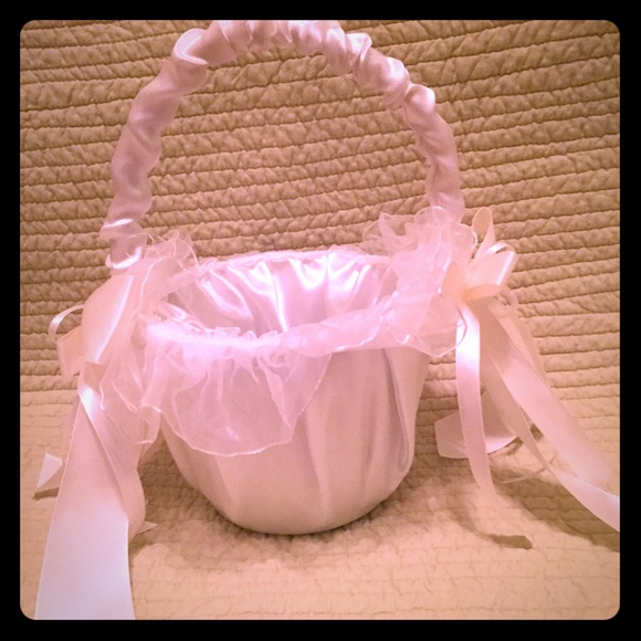 Flower girl basket