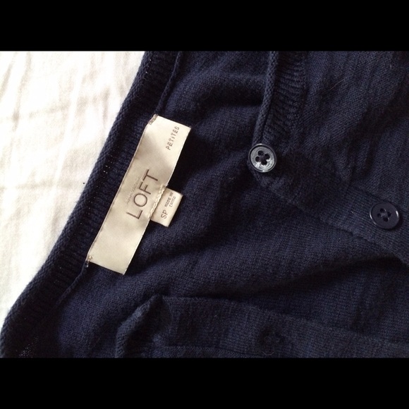 navy blue LOFT 3/4 sleeve cardigan!