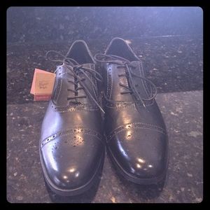 Men's dress shoes