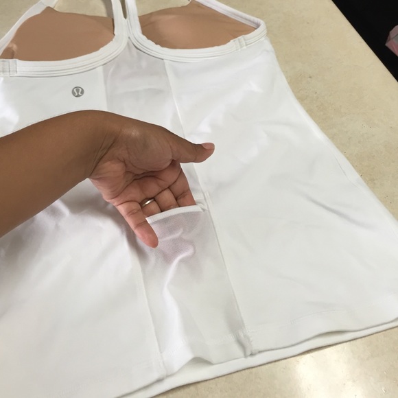 🚫BUNDLED🚫White LULULEMON top - Picture 2 of 4