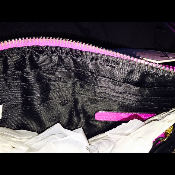 juicy couture clutch - Picture 3 of 4