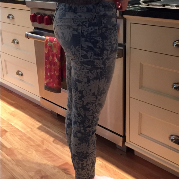 Light wash, floral patterned, hardly worn jeans