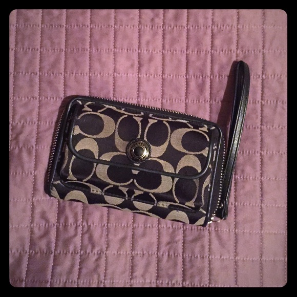 Coach wallet