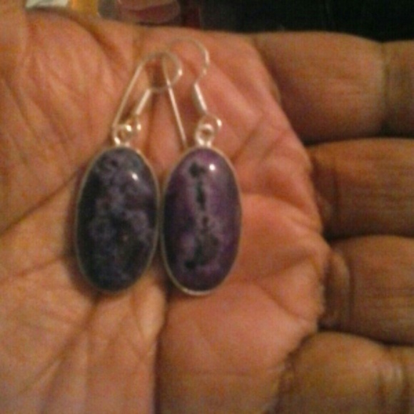 Earrings - Picture 2 of 2