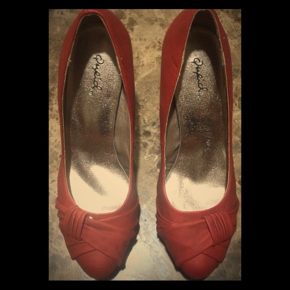 Qupid Sexy Bow Knot Heels - Size 8