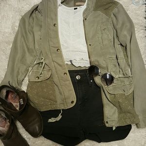 Lightweight cargo jacket