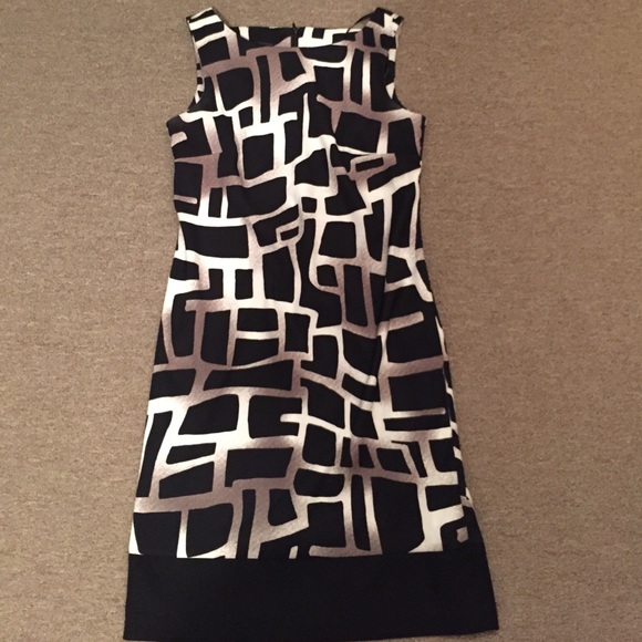 Cute print dress for the office