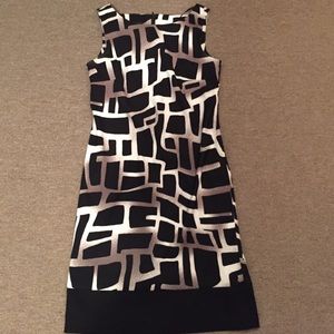 Cute print dress for the office