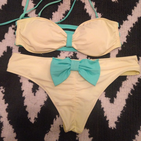 Hollister Other - Hollister bathing suit