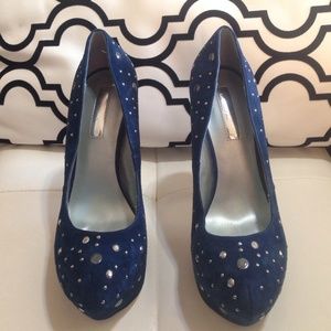 H by Halston Pumps