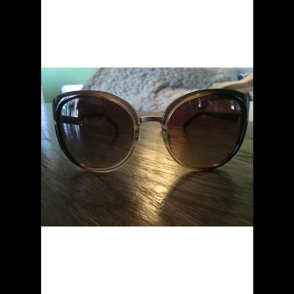 Chloe Sunnies