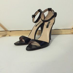 Heel sandals