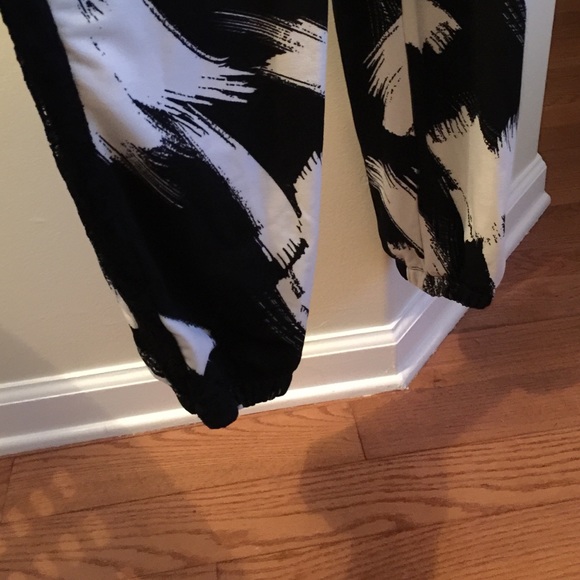 NY Collection - Picture 2 of 3