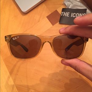 Polarized Ray-Ban New Wayfarers