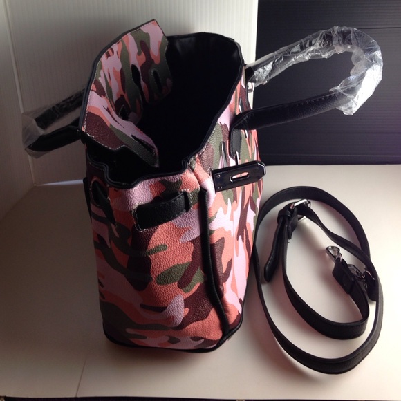 Vegan Leather Pink & Gray Camouflage Trapeze Bag - Picture 4 of 4