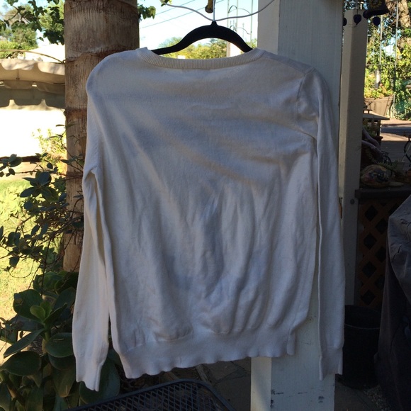 White Sweater shirt. - Picture 2 of 4