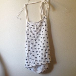 Halter eye top