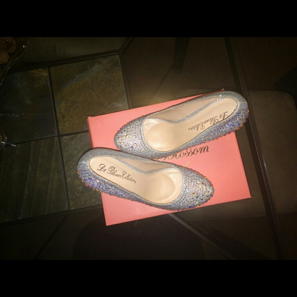 Shimmer Shoes - Picture 3 of 3