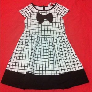 ⚡️SALE⚡️Toddler girls bow tie checkered dress