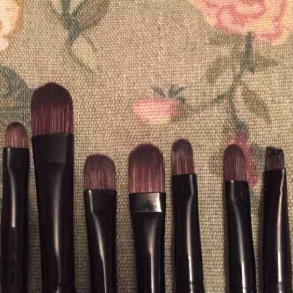 Brushes bundle!!! - Picture 2 of 4