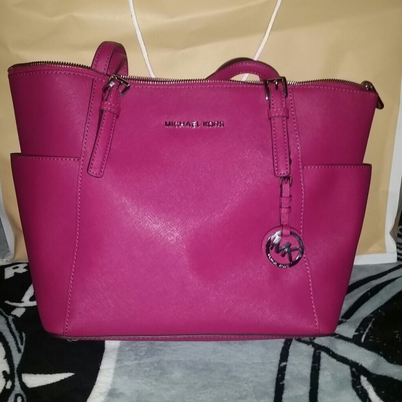 Michael Kors jet set tote
