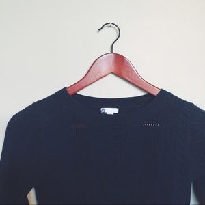 Form Fitting Blue Knit Sweater ✨