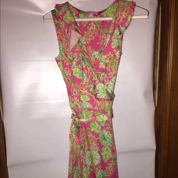 Lilly Pulitzer NWOT wrap dress with ruffle