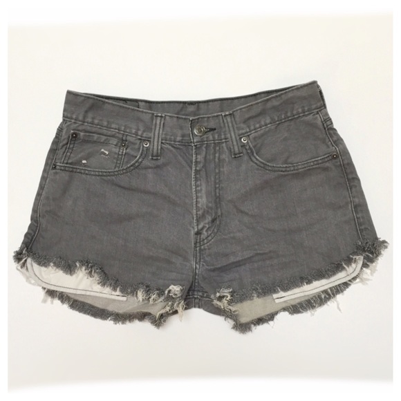🚫BUNDLED🚫Gray Levi's Cutoffs - High Waisted - Picture 3 of 4