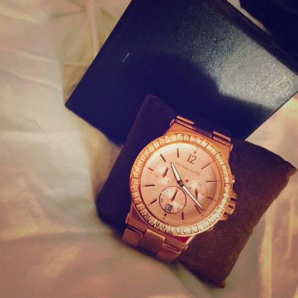 Michael Kors | Accessories | Michael Kors Rose Gold Dylan  display picture 1