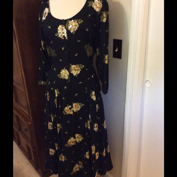 Vintage 80s black w/yellow flowers button up dress