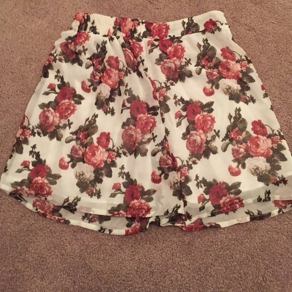 Tobi.com floral skirt