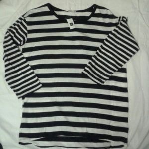 Gap strip tee